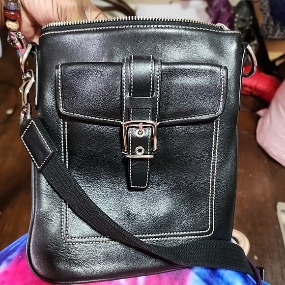 Authentic Coach Hampton Black Leather Crossbody Bag Purse 9" x 7.5" - Picture 7 of 7